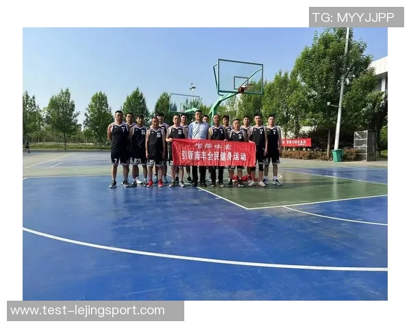 热爱篮球的男生如何在球场上展现自我魅力与团队精神